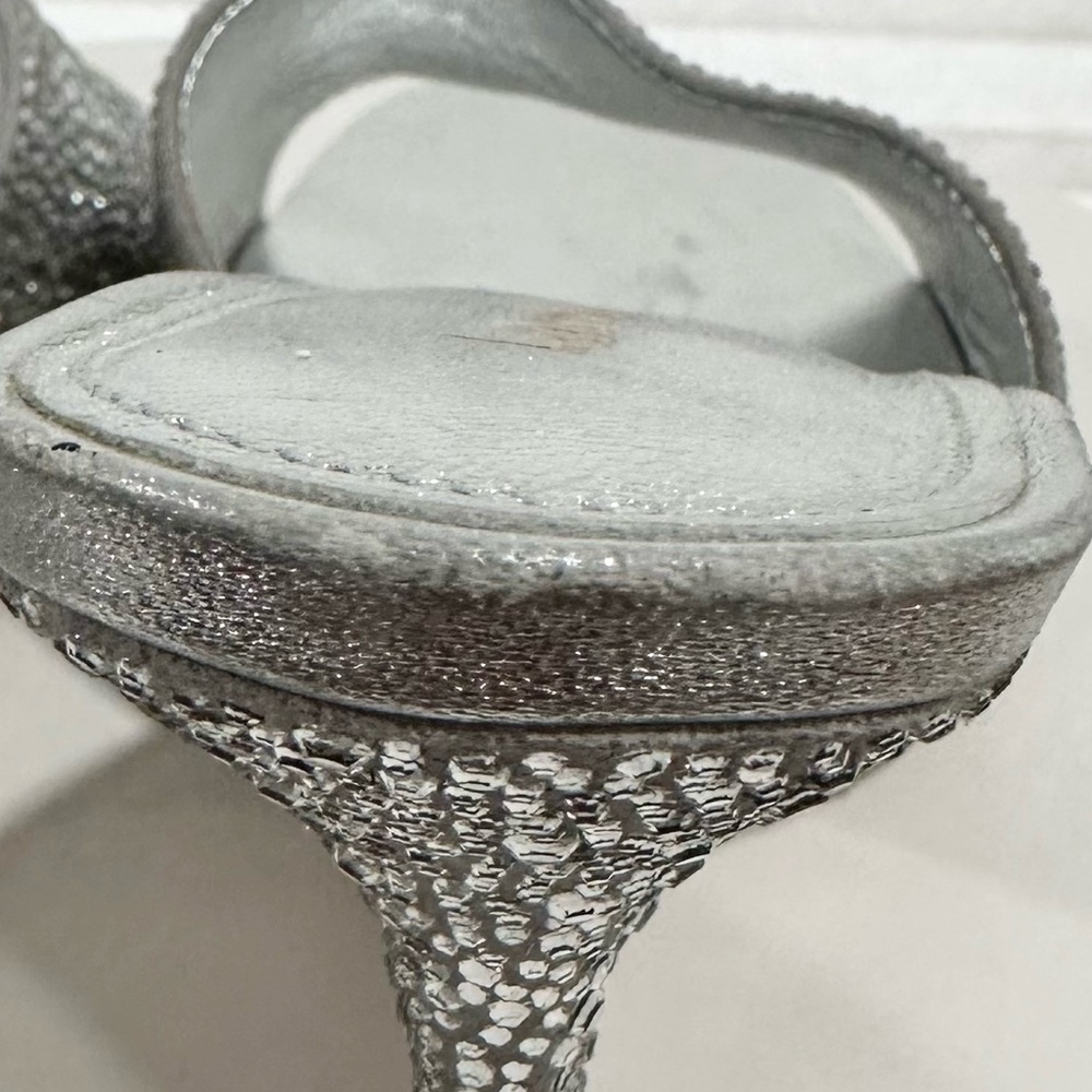 🌹LARROUDE🌹 Colette Crystal Mule In Gray Suede Size: 6.5 - Picture 9 of 13